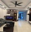 Bán nhà 1 trệt 4 lầu gần nhà sách bạch đằng, chợ rạch dừa