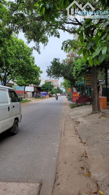 Bán Gấp đất Đông Mỹ ô tô tránh ,vỉa  hè ,Kinh doanh đỉnh giá 13 tỷ