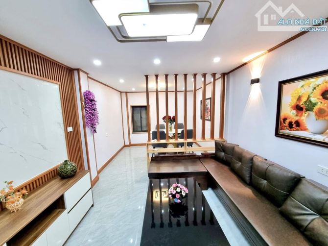 CHƯA ĐẾN 5 TỶ có ngay nhà rộng 42m tại ngã tư BẠCH MAI - PHỐ HUẾ - ĐẠI CỒ VIỆT