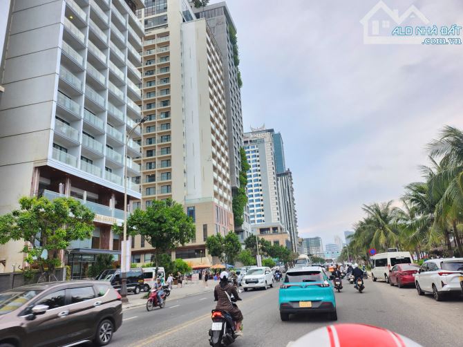 Bán lô đất đẹp mặt tiền đường sát biển - Phan Bá Phiến, Sơn Trà – Xây gì cũng ngon – 132m2