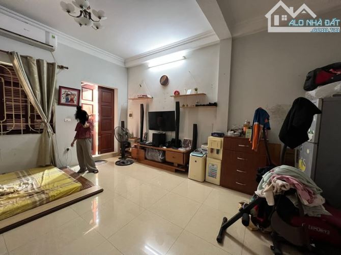 BÁN NHÀ HOÀNG HOA THÁM-QUẬN BA ĐÌNH-DT43M2×3T-MT4.3M-GIÁ 9TỶ-LÔ GÓC-NGÕ THÔNG-GẦN OTO