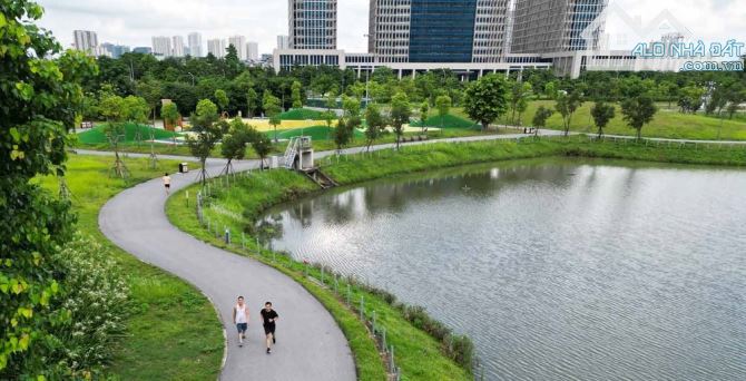 Bán nhà Mễ Trì Hạ, gần công viên, bãi gửi ô tô ngày đêm, 71m2x6 tầng, 11 phòng, 600 triệu