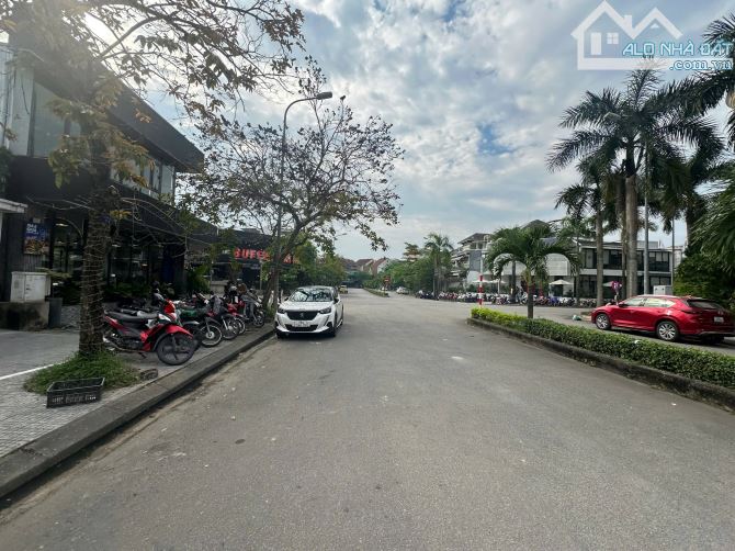đất mặt tiền Lê Quang Đạo, kqh kiểm huệ, huế. Khu vực kinh doanh nhà hàng sầm uất nhất Huế