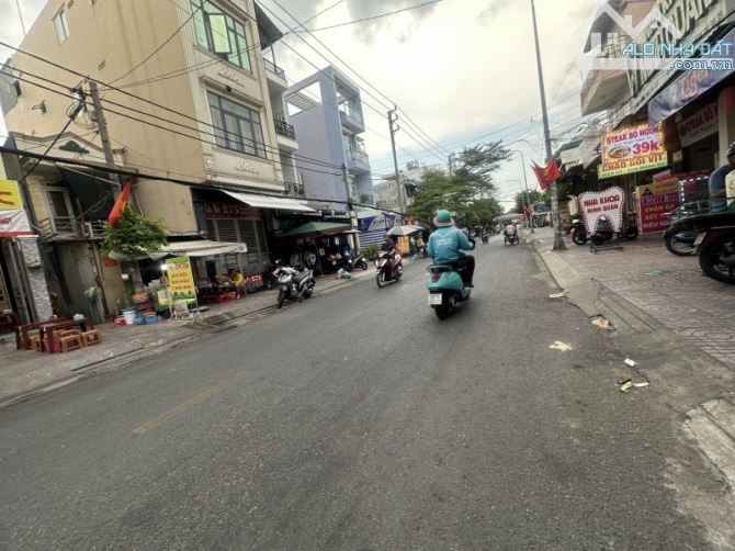 MẶT TIỀN VỈA HÈ BÔNG SAO Q8 - NHÀ 3 TẦNG BTCT - MỚI - KINH DOANH ĐỈNH - 4X17M - CHỈ 13.2T