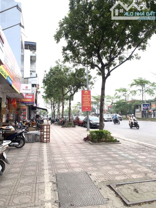 💥Mặt phố NGÔ GIA TỰ 220m MT5,5m trước phố sau ngõ chỉ 49tỷ💥