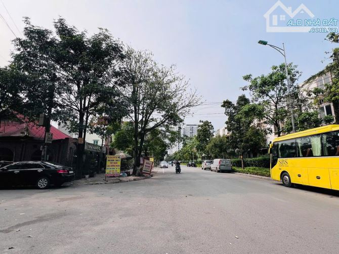 Bán đất Khả Lễ . dt 80.8m . mt 4,5m . hướng TB . giá 8 tỷ 8