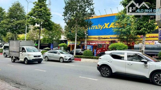 Bán nhà mặt tiền sổ riêng thổ cư p. Tamhiệp