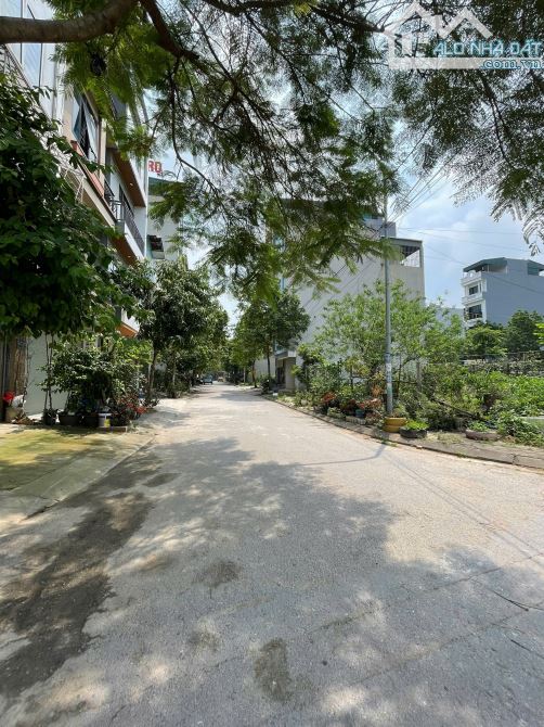 Chính chủ cần tiền cho con du học nên bán gấp đất DV Yên Lộ tại trung tâm KĐT Yên Nghĩa