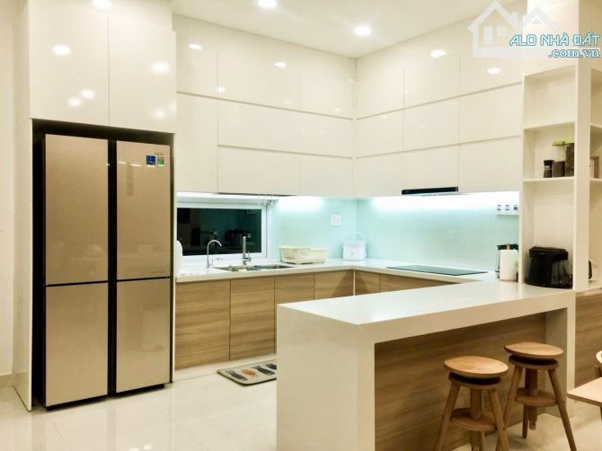 05m2 Nhà ngang 7m Compoud Liên Phường, 7x15 4PN4WC Hồ Bơi, 13Ty750 An Ninh, Cây Xanh, Gần