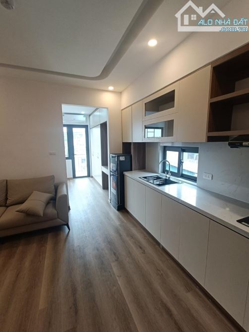 BÁN TÒA CCMN BA ĐÌNH, NHÀ ĐẸP 77m, 8T, DOANH THU 1,35 TỶ/NĂM. GIÁ 24 Tỷ.