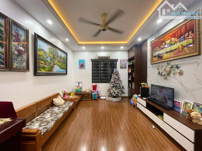 Nhà 4 tầng ngõ 5m tại Đằng Hải - 58m2 - Đông Tứ Trạch