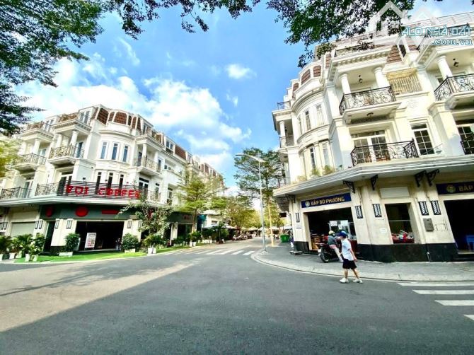Bán nhà Mặt Tiền Khu Cityland P7 Gò Vấp, Phan Văn Trị, 5x20m, 5 tầng, 18 tỷ xíu