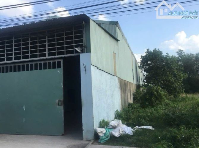 Bán đất có dòng tiền 330m2 đang cho thuê 5tr/tháng ở Trảng Bàng - Tây Ninh giá 680 triệu
