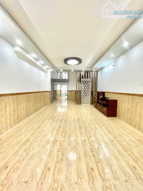 Cho thuê nhà 1 trệt 3 lầu, đường Nguyễn thị sáu, kdc 586, Cái răng