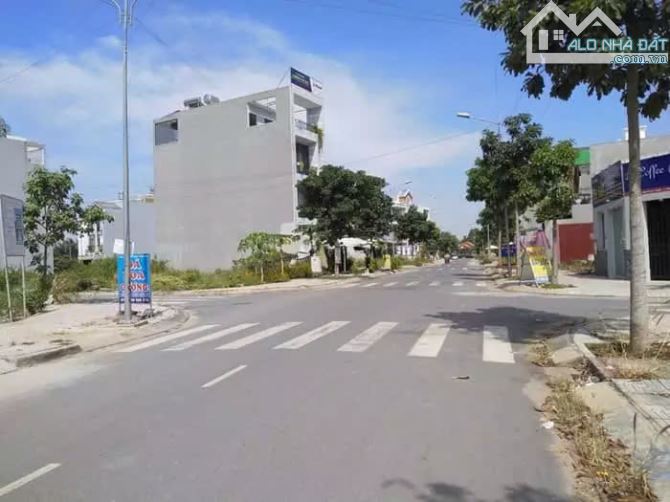 CƠ HỘI VÀNG AN CƯ & ĐẦU TƯ: ĐẤT NỀN MẶT TIỀN LÃ XUÂN OAI, GẦN GA METRO, GIÁ CHỈ 30TR/M²!