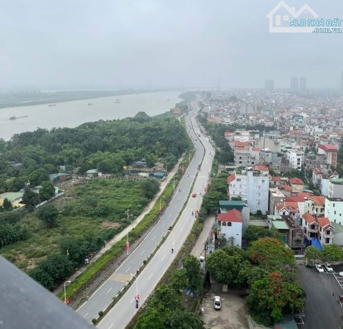 Bán đất mặt đường An Dương Vương 250m mặt tiền 9m full thổ cư giá hơn 50 tỷ