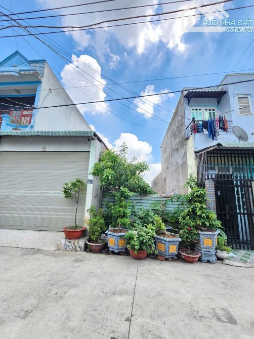 đất 70.7m2 2ty5 TL ngay Chợ Phú Phong P.Bình Chuẩn Tp Thuận An