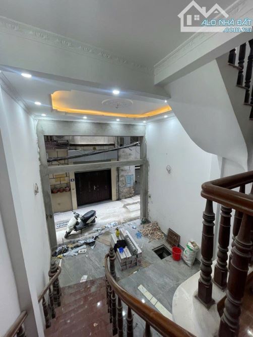 Bán Nhà Vương Thừa Vũ, Thanh Xuân 48m2 x 5T x MT 4,8m - 15,2 Tỷ