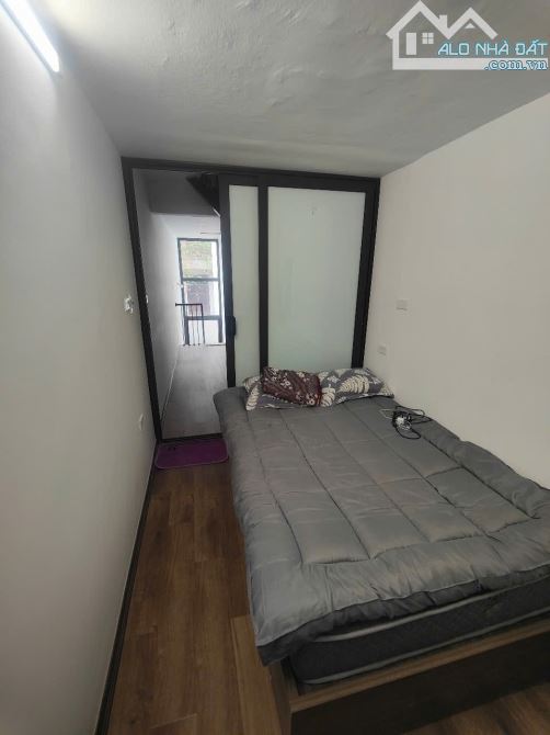 Siêu rẻ Nhà Bạch Mai 5 tầng 22m sổ đỏ nhà đẹp ở ngay cực gần phố chỉ 3.3 tỷ Vị trí đẹp