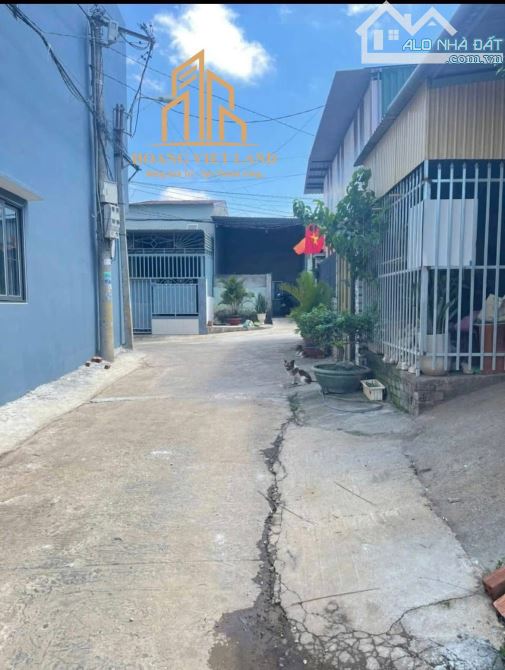Cần bán nhanh lô đất hẻm 139 Thủ khoa Huân thông ra 217 Nguyên thị định