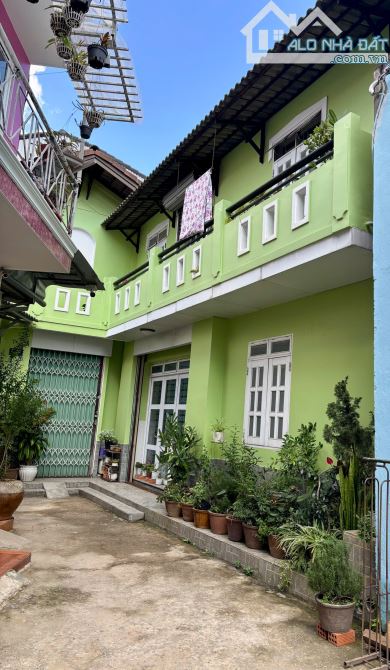 VILLA ĐƯỜNG TRẦN PHÚ CÁCH NHÀ THỜ CHÁNH TOÀ 50M ĐƯỜNG Ô TÔ