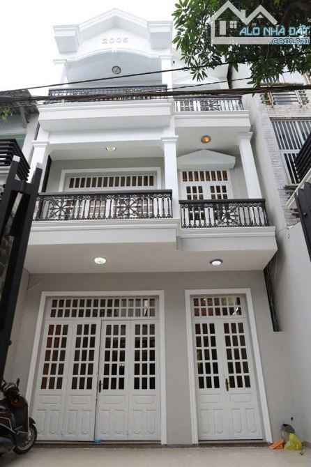 BÁN NHÀ ĐẸP HẺM XE HƠI, 1 TRÊT, 2 LẦU,ST  5,7M x 20M, GIÁ 11 TỶ CÒN TL