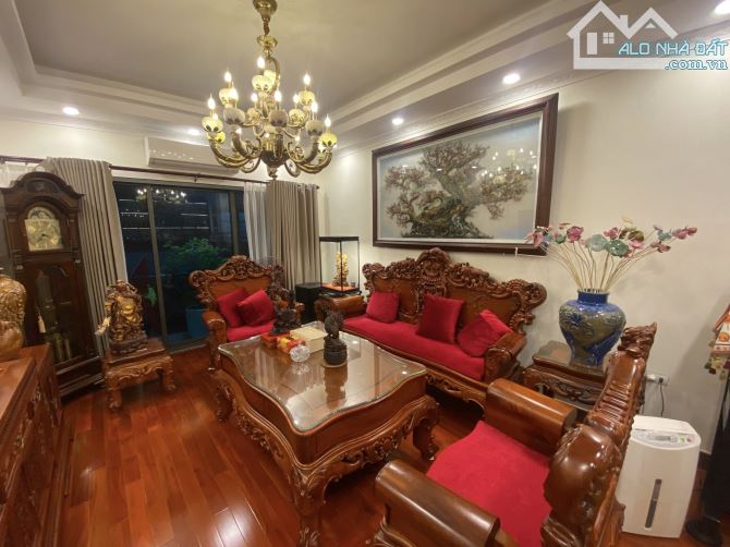 HỒNG TIẾN LONG BIÊN - 76M x 6T THANG MÁY, ÔTÔ VÀO NHÀ - GẦN 3 HỒ - TẶNG NỘI THẤT 3 TỶ