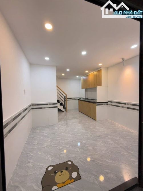 NHÀ ĐẸP 1/ Nguyễn Kiệm - DT lớn - Nhỉnh 1 Tỷ - 4 Phòng ngủ