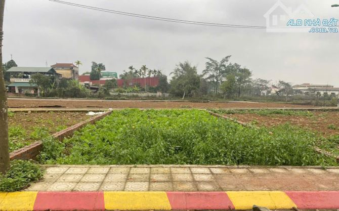 Nhỉnh 2 tỷ, Lô đất 95m, Mặt Tiền 6m. Tại Phú Mãn, Quốc Oai, Hà Nội