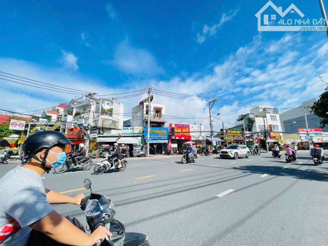 Mặt tiền KD đường Lê Văn Chí ngay ĐH SP kỹ thuật- ngã tư Thủ Đức 186m2 ngang 7.6- TN 50tr/