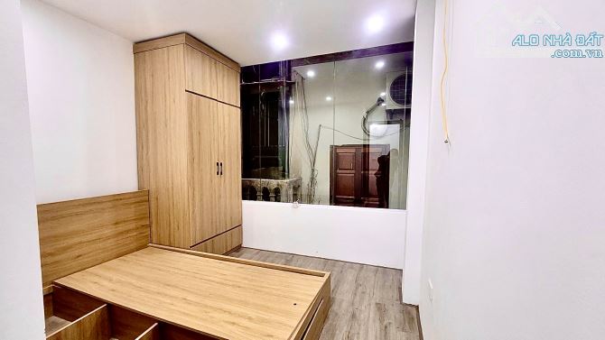 Bán nhà trung tâm đống đa fun nội thất đẹp cách ô tô đỗ 30m khách mua về ở ngay