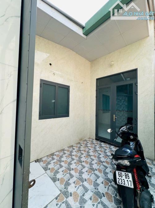 CHỦ GỞI BÁN NHÀ CẤP 4 (DT: 67M2) SỔ RIÊNG THỔ CƯ100% NGAY CÔNG AN P.BỬU HOÀ. GIÁ CHỈ 1,6TỶ