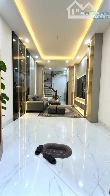 Phố Tân Mai - Ngõ Thông - Nhà Mới - Lô Góc