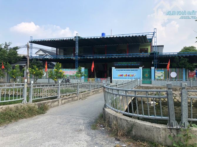 Bán lô đất hẻm 8m Thạnh Xuân 25, DT: 4x29m full thổ, giá 4.95 tỷ tl