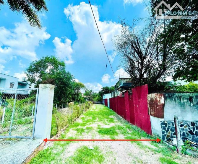 BỚT LỘC LÔ ĐẤT NGỘP 170m2 SÁT CHỢ TÂN THÔNG HỘI, CỦ CHI GIÁ 1 TỶ 150 TRIỆU.SHR