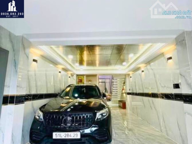 Nhà Lô Góc 6 Tầng Khuyến Lương, Gara Ô Tô, Thang Máy, KD Đỉnh, 50m², MT 5m, 10.7 Tỷ