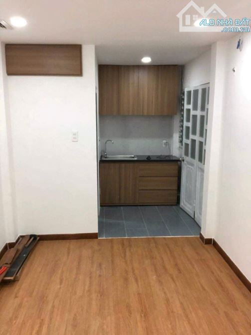 Bán nhà sát mặt tiền Chu Văn An , P12 , 18m2 , 2,55tỷ bớt Lộc
