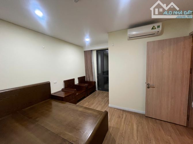 Cho thuê căn hộ 2 phòng ngủ đủ đồ Mipec Riverside 13 triệu