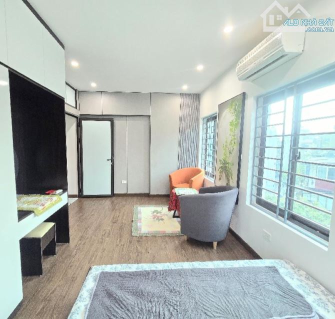 Tập thể 128c Đại La 47/75m2. Giá chào 3.69 tỷ
