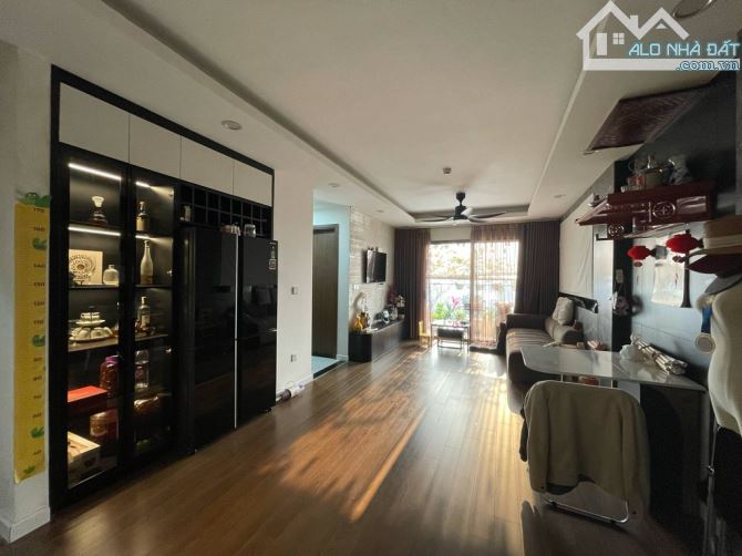 CC bán căn 06 Tòa Phương Đông Green Park 74m2 tầng ĐẸP tặng FUll nội thất.