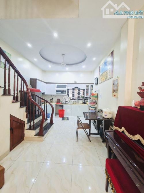 Bán căn 2 thoáng PL cán bộ HV Chính Trị Ngô Quyền Vạn phúc Hà Đông cách phố 10m-51m-7.69tỷ