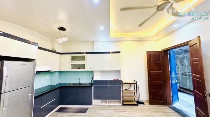 NHÀ ĐẸP - VỪA TIỀN - NGÕ NÔNG - Ô TÔ ĐỖ CỬA.