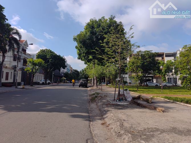 BÁN ĐẤT MẶT TIỀN ĐS KHU TÊN LỬA –  200M² (10X20M) – GIÁ 17.X TỶ – XÂY BIỆT THỰ