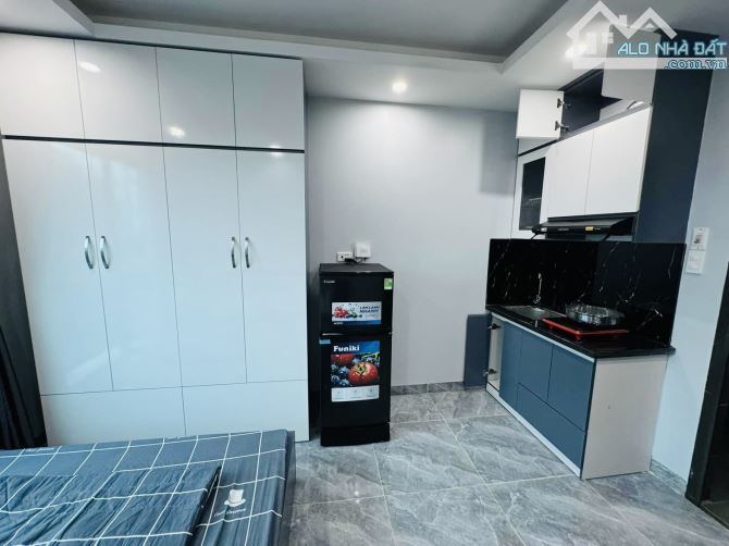 CHDV TRUNG TÂM CẦU GIẤY - 90Mx 8 TẦNG THANG MÁY - 30 CĂN HỘ FULL NỘI THẤT -  120TR/ THÁNG