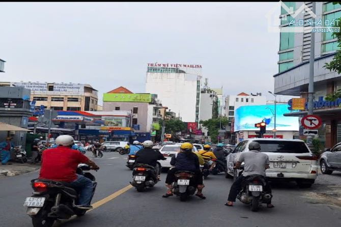 Bán nhà mặt tiền Hoàng Văn Thụ, 3 tầng thông sàn,  kinh doanh đỉnh, 93m², Sổ hồng riêng !