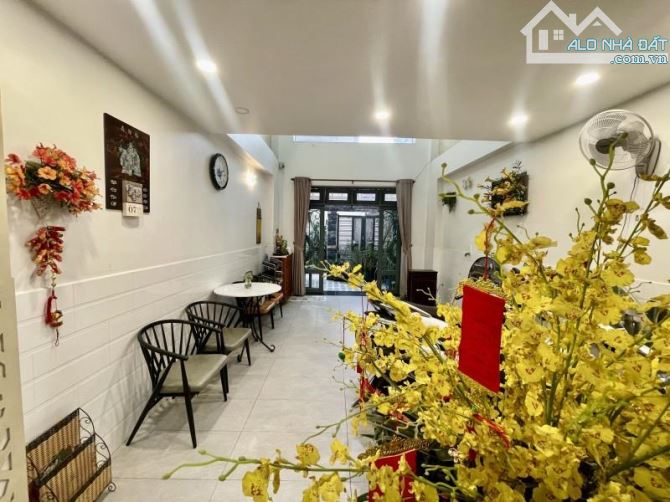 **Bán biệt thự HXH Tân Hải**, p13 quận Tân Bình; (5,2*17) 4 tầng VIP chỉ 13,7 tỷ
