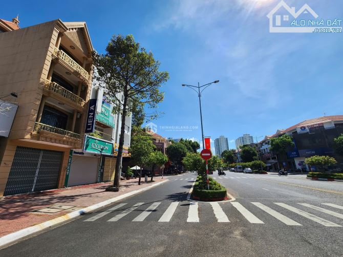 BÁN NHÀ MẶT TIỀN NGUYỄN THÁI HỌC,84m2 NGANG 5m MẬT ĐỘ XD 6 TẦNG HÀNG HIẾM BÁN RA GIÁ 20 TỶ