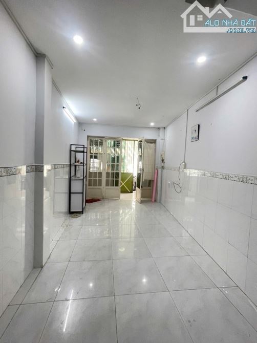 Bán nhà 2 mặt hẻm Ngô Gia Tự – Khu VIP Q10 – 6 tỷ, sinh lời cao