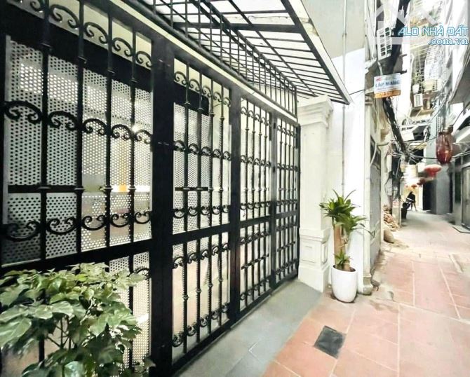 Định Công Thượng - Nhà dân 60 M - Nhỉnh 10 đồng - 2 thoáng vĩnh viễn - Full nội thất.