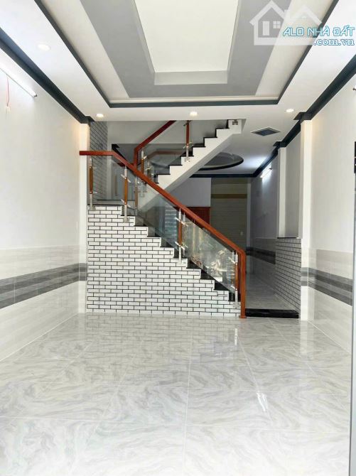 Chủ kẹt tiền cần bán gấp nhà 60M2, Quốc Lộ 50, SR giá 1,5T